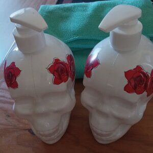 Rose Skeleton with Soap Body Wash (set of 2)